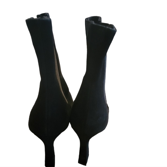 Charles by Charles David Chisel Suede Bootie Size 7 1/2 NWOB - Picture 4 of 12